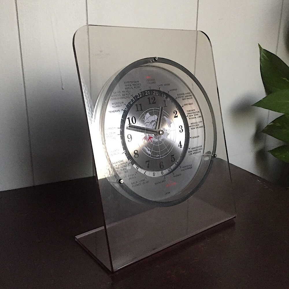 Vintage World Analog Clock